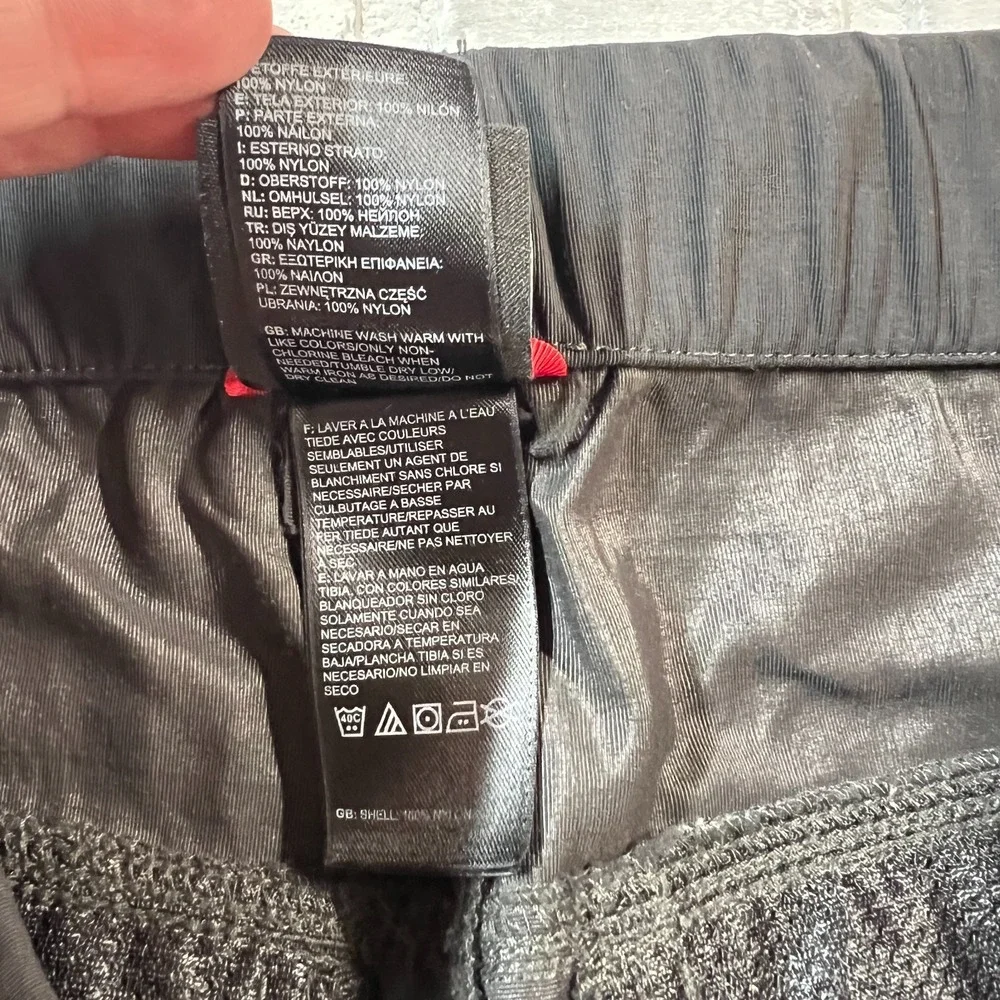 The North Face Convertible Cargo Pants Shorts Mens Small Gray Belted Hiking S